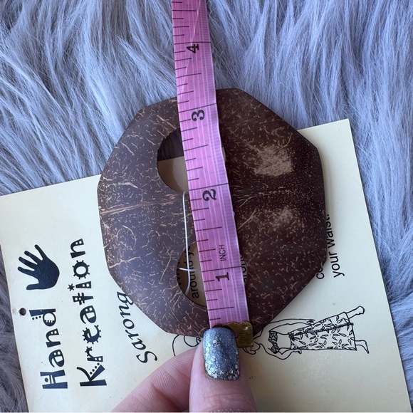 Hand Made Hawaiian Wooden Sarong Clip - Picture 7 of 8